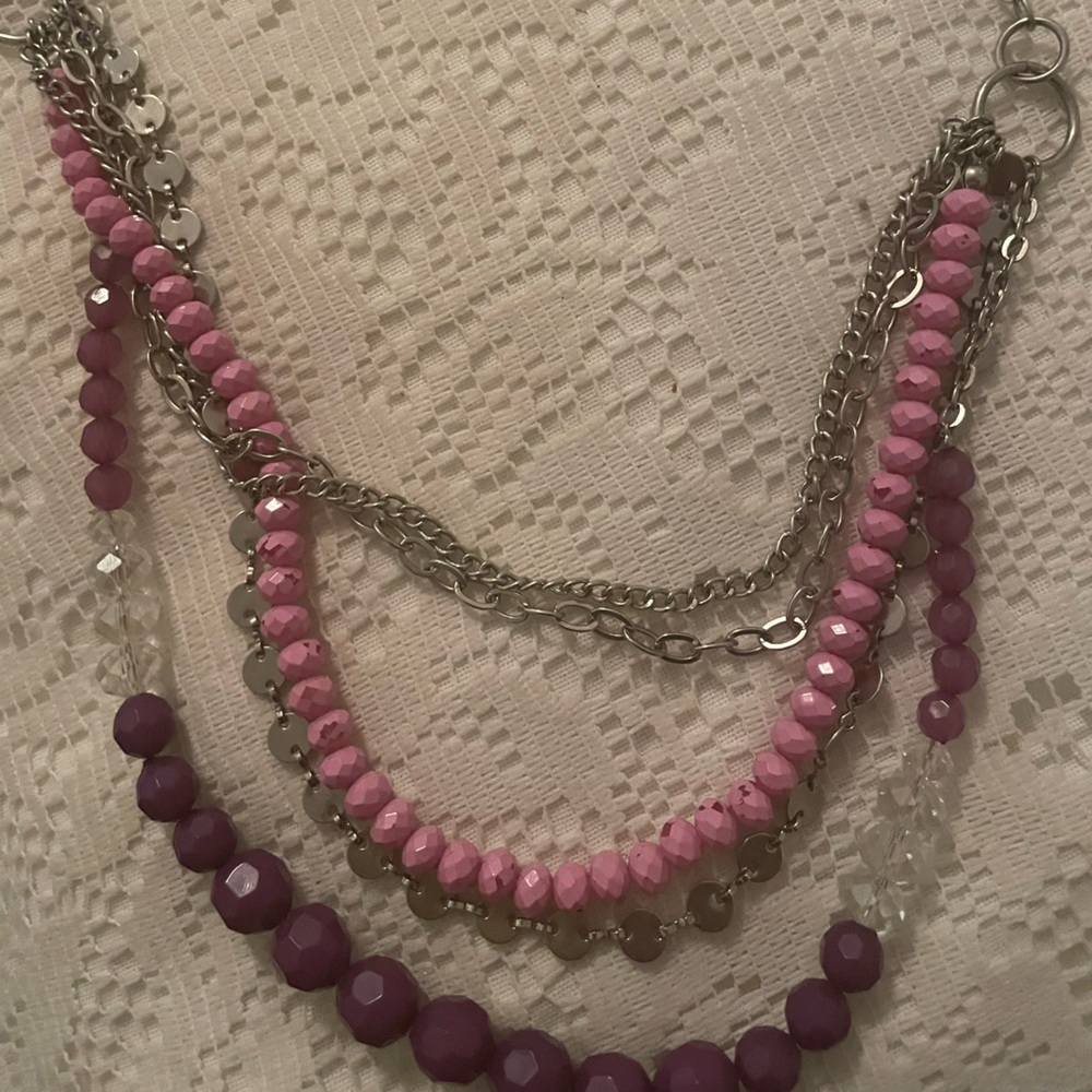 Short necklace